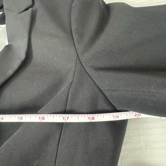H&M Capsule Black Blazer Suit Jacket Size 10 Chic Minimal Modern Classic - Picture 6 of 8